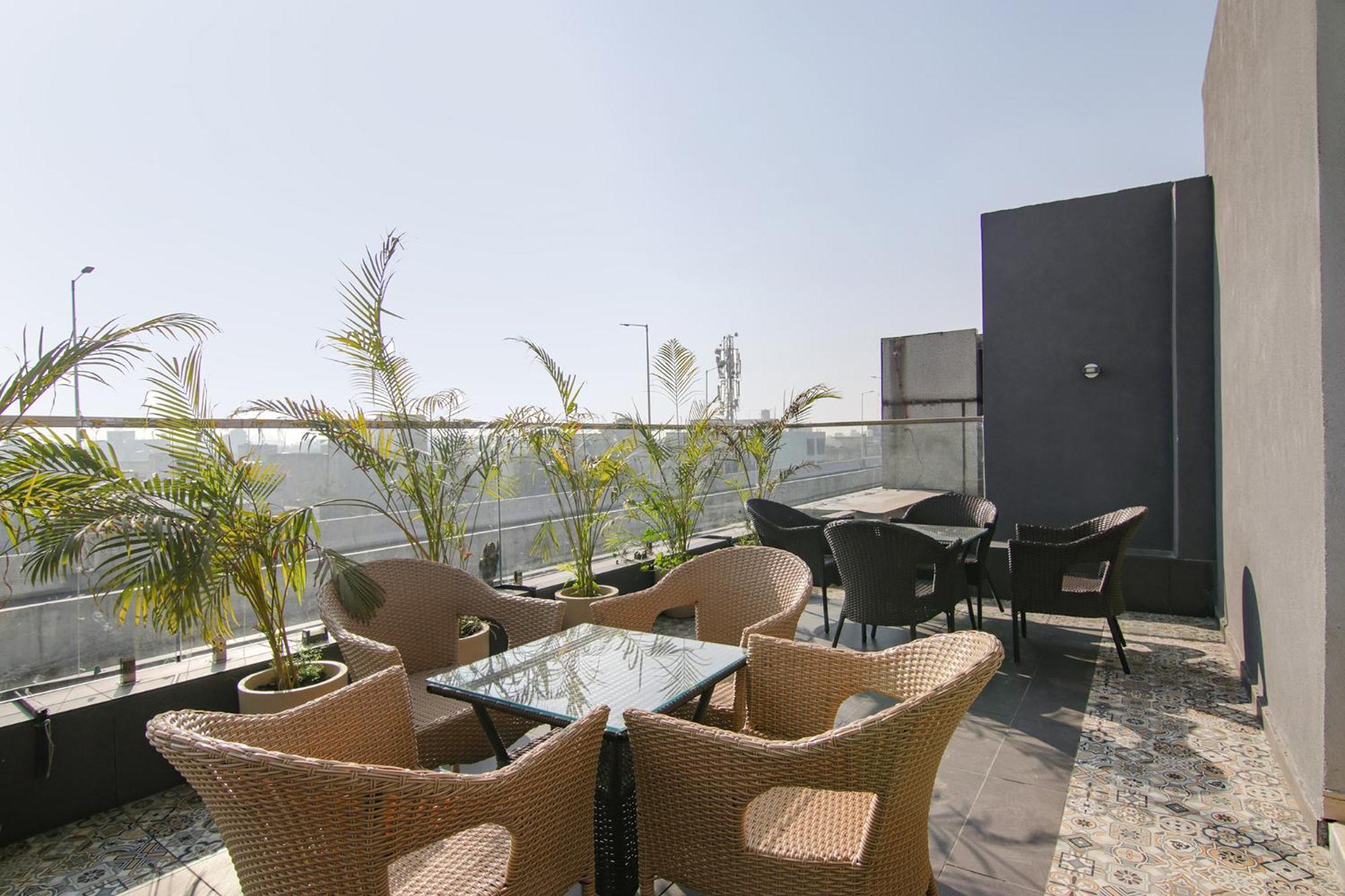 Fabhotel Prime K9 Crown Ludhiana Eksteriør bilde
