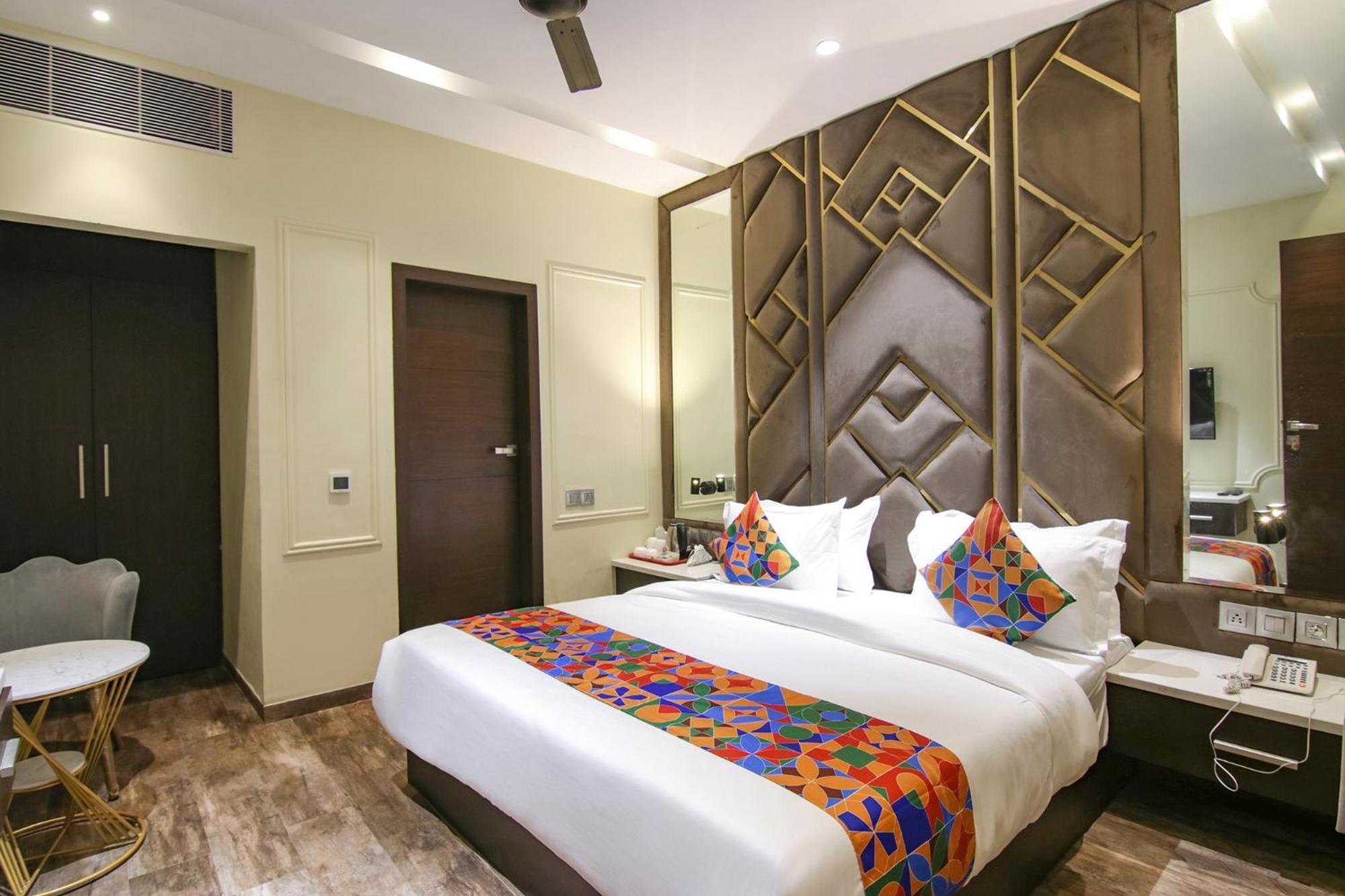 Fabhotel Prime K9 Crown Ludhiana Eksteriør bilde