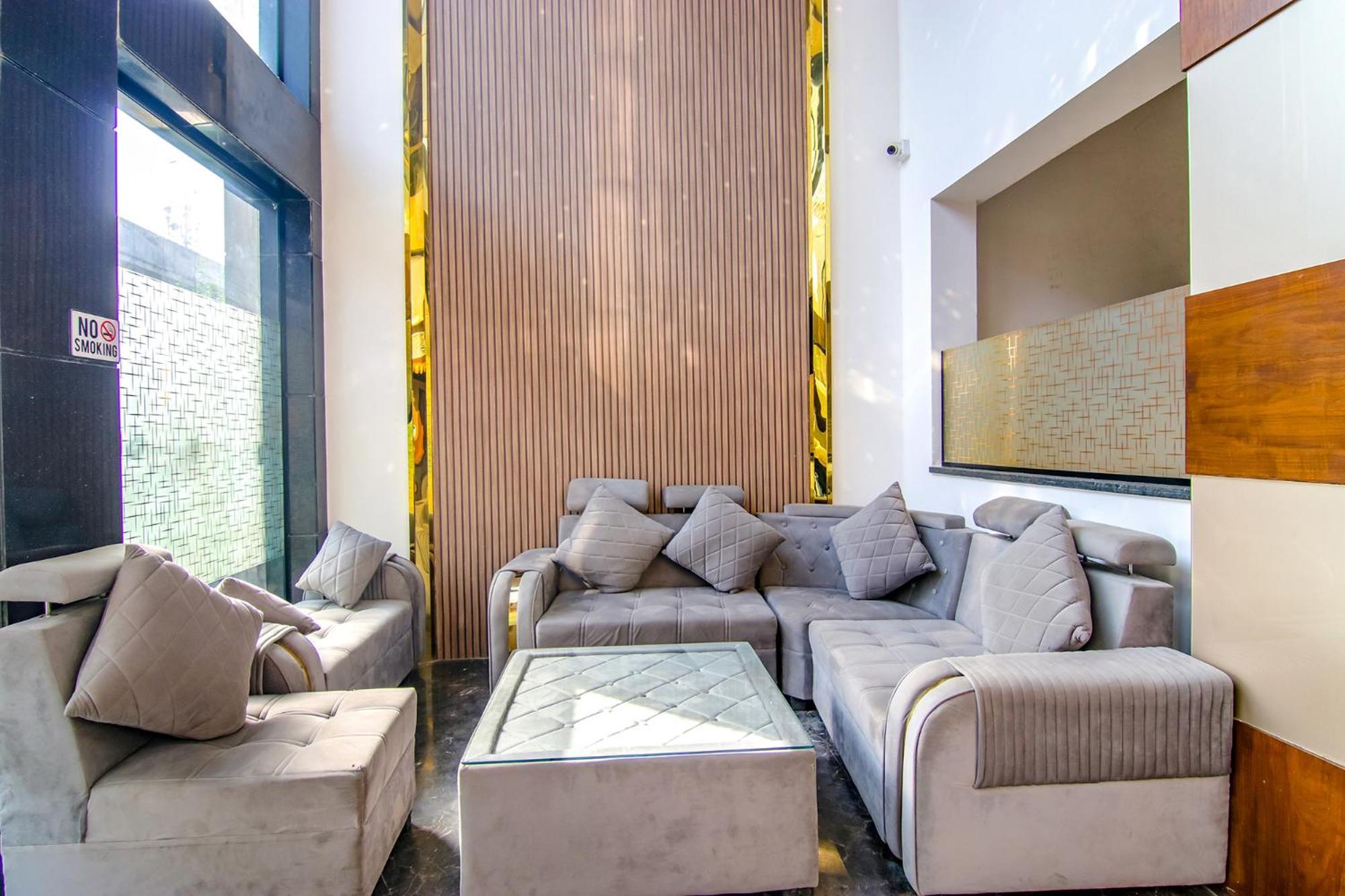 Fabhotel Prime K9 Crown Ludhiana Eksteriør bilde