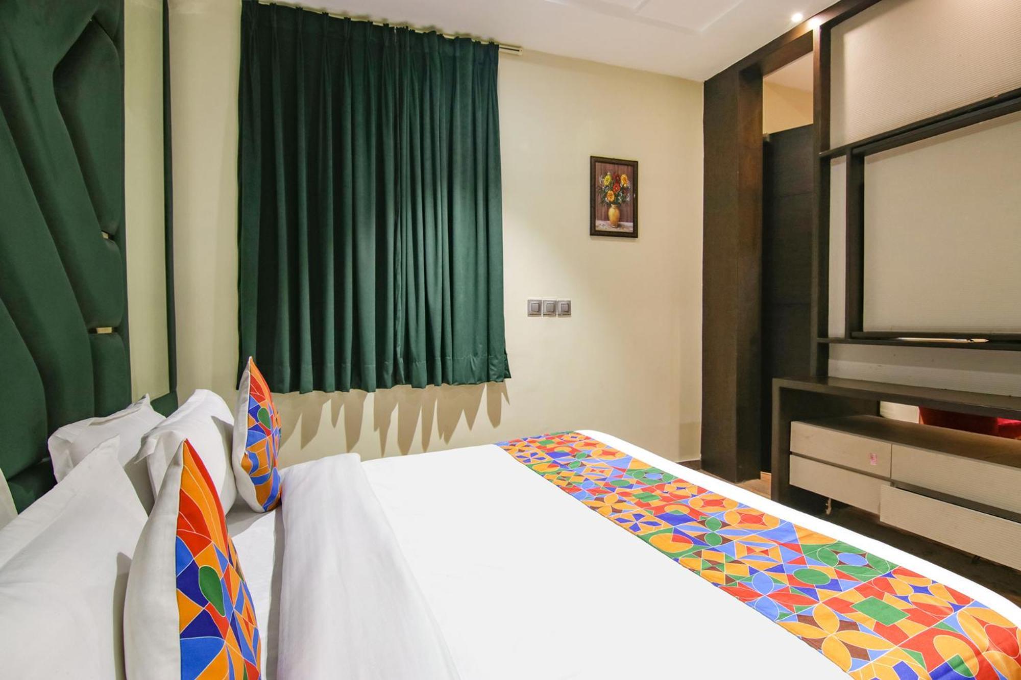 Fabhotel Prime K9 Crown Ludhiana Eksteriør bilde